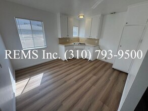 13534 1/2-13536 Cerise Ave in Hawthorne, CA - Building Photo - Building Photo