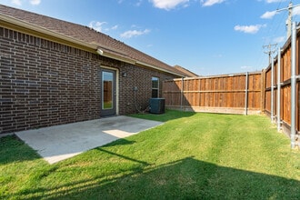 301 W Panther Way, Unit Unit 1102 in Hewitt, TX - Building Photo - Building Photo
