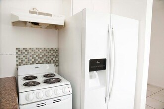 4051 N Ocean Dr-Unit -5 in Fort Lauderdale, FL - Building Photo - Building Photo