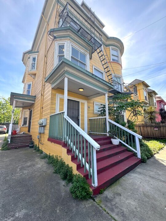871 27th St in Oakland, CA - Building Photo