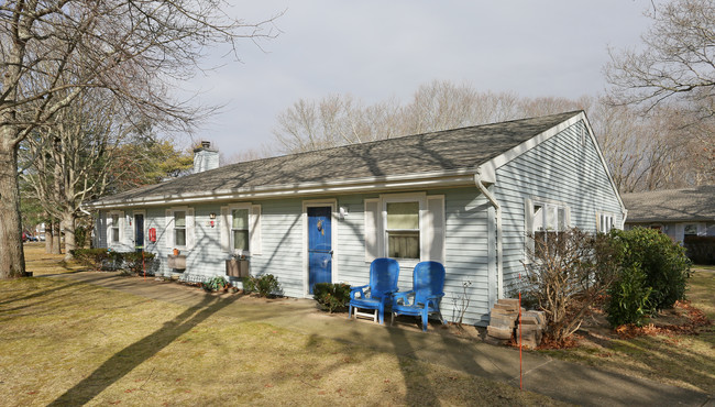 Windmill I in East Hampton, NY - Building Photo - Building Photo