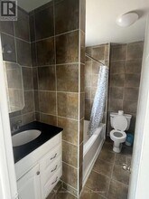 16 Cartier Crescent in Richmond Hill, ON - Building Photo - Building Photo