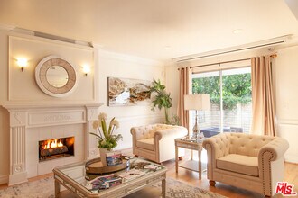 4804 La Villa Marina in Marina Del Rey, CA - Building Photo - Building Photo