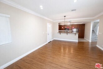 1101 East Ave in Burbank, CA - Building Photo - Building Photo