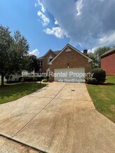 4916 Durley Ln SE in Smyrna, GA - Foto de edificio - Building Photo