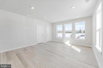 44592 Strabane Ter in Ashburn, VA - Building Photo - Building Photo