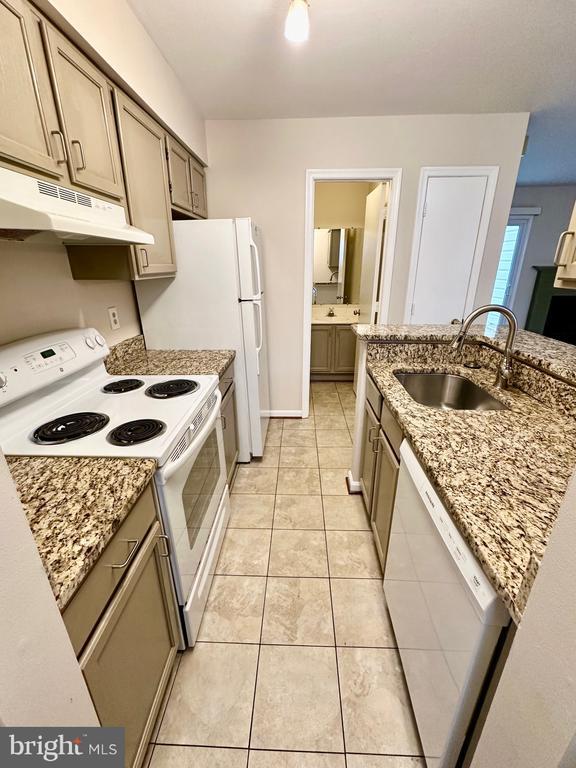 property at 206 Wind Ridge Dr