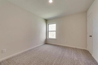 151 Bandana Cir in Newark, TX - Building Photo - Building Photo