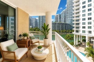 701 Brickell Key Blvd in Miami, FL - Building Photo