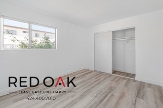 326 W Queen St in Inglewood, CA - Building Photo - Building Photo