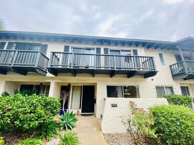 property at 4152 Loma Riviera Ln