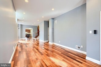 2200 Brookfield Ave in Baltimore, MD - Building Photo - Building Photo