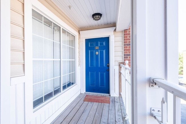 property at 1903 N Lincoln Ave