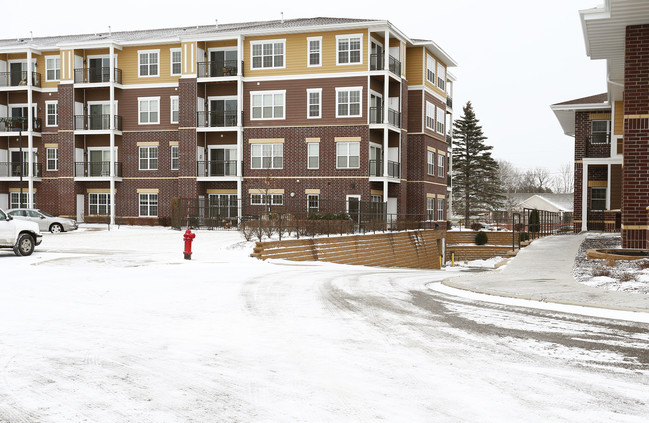 Oak Park Senior Living in Stillwater, MN - Building Photo - Building Photo