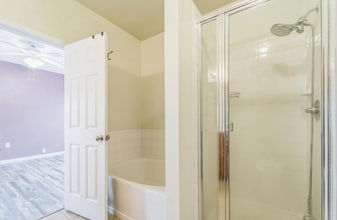 13502 Derry Glen Ct in Germantown, MD - Building Photo - Building Photo