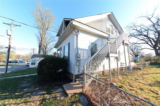 1517 Waverly St, Unit 417 in St. Charles, MO - Building Photo - Building Photo