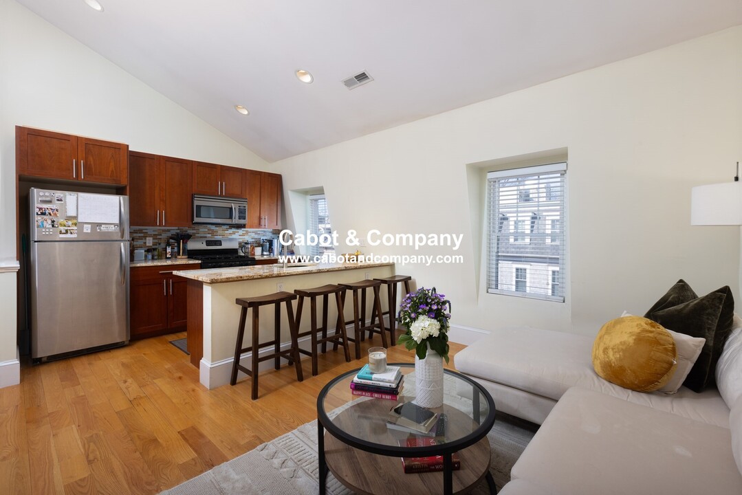 847 E 4th St, Unit PH in Boston, MA - Foto de edificio