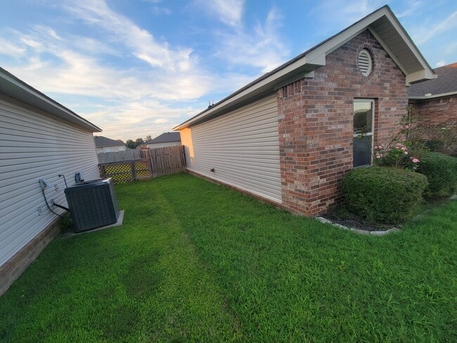 22 Apricot Dr in Ward, AR - Building Photo - Building Photo