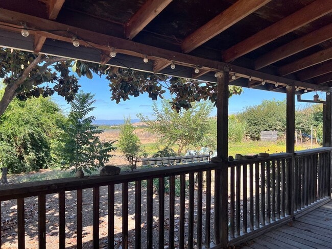 991 Foothill Rd in Hollister, CA - Building Photo - Building Photo