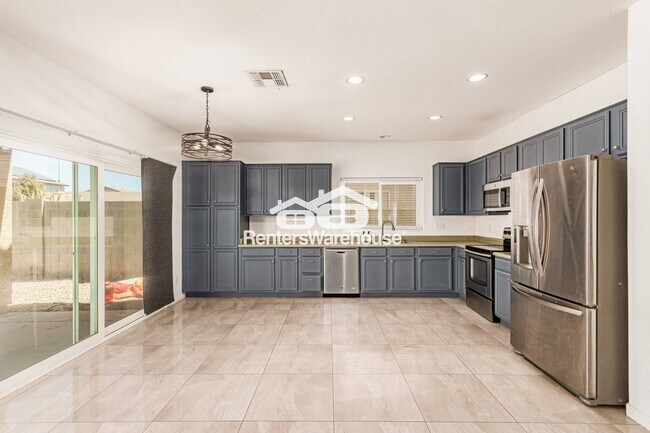 14206 W Indianola Ave in Goodyear, AZ - Foto de edificio - Building Photo