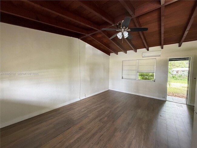 1580 NE 145th St, Unit 1582 in Miami, FL - Foto de edificio - Building Photo