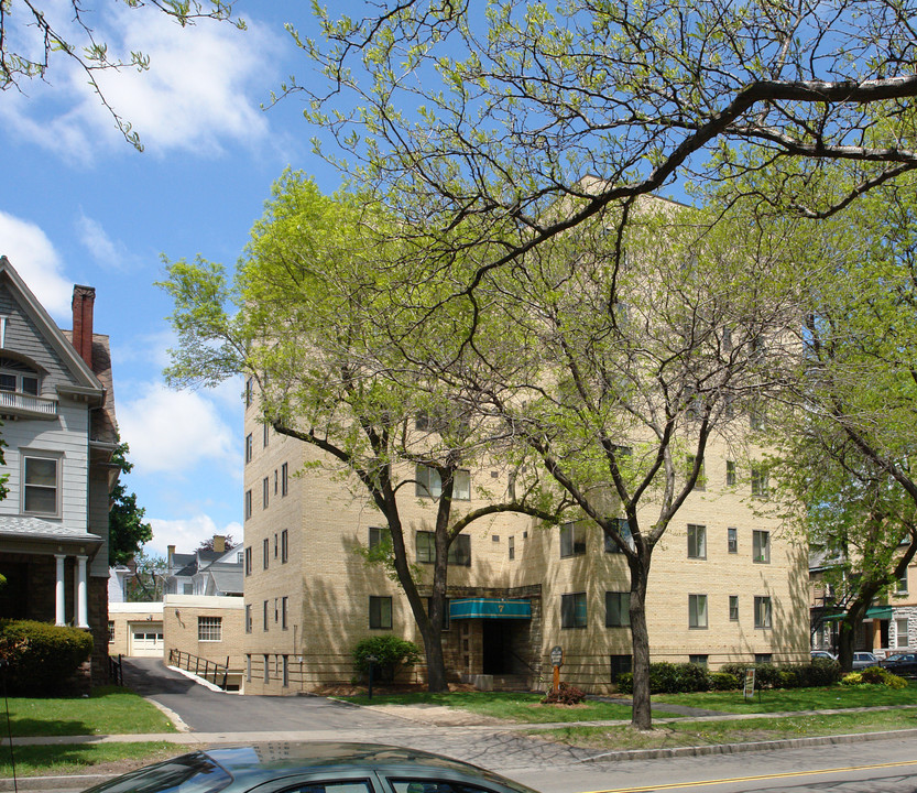 North Goodman Apartments in Rochester, NY - Building Photo