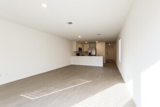 609 Craven St in Montgomery, TX - Building Photo - Building Photo