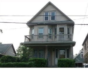 306 Dewitt in Buffalo, NY - Building Photo