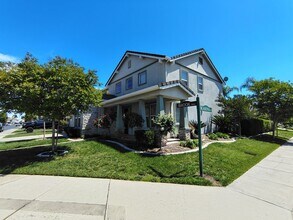 13606 Brook Way in Waterford, CA - Building Photo - Building Photo