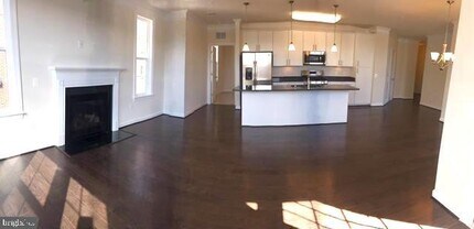 13722 Neil Armstrong Ave in Herndon, VA - Building Photo - Building Photo