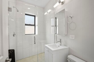 7510 N Eastlake Ter, Unit 1W in Chicago, IL - Foto de edificio - Building Photo
