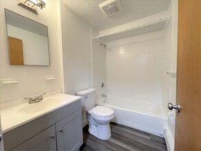 805 Haverhill St in Rowley, MA - Building Photo - Building Photo