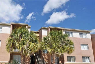 Oak Chase Apartments in Tampa, FL - Building Photo - Building Photo