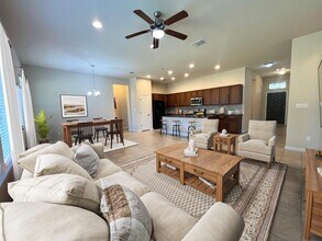 114 Clear Water Pass in Bastrop, TX - Building Photo - Building Photo