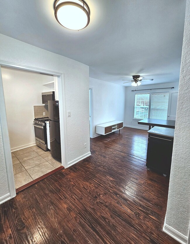 4305 Polk St, Unit 4307 Polk St Garage Apt
