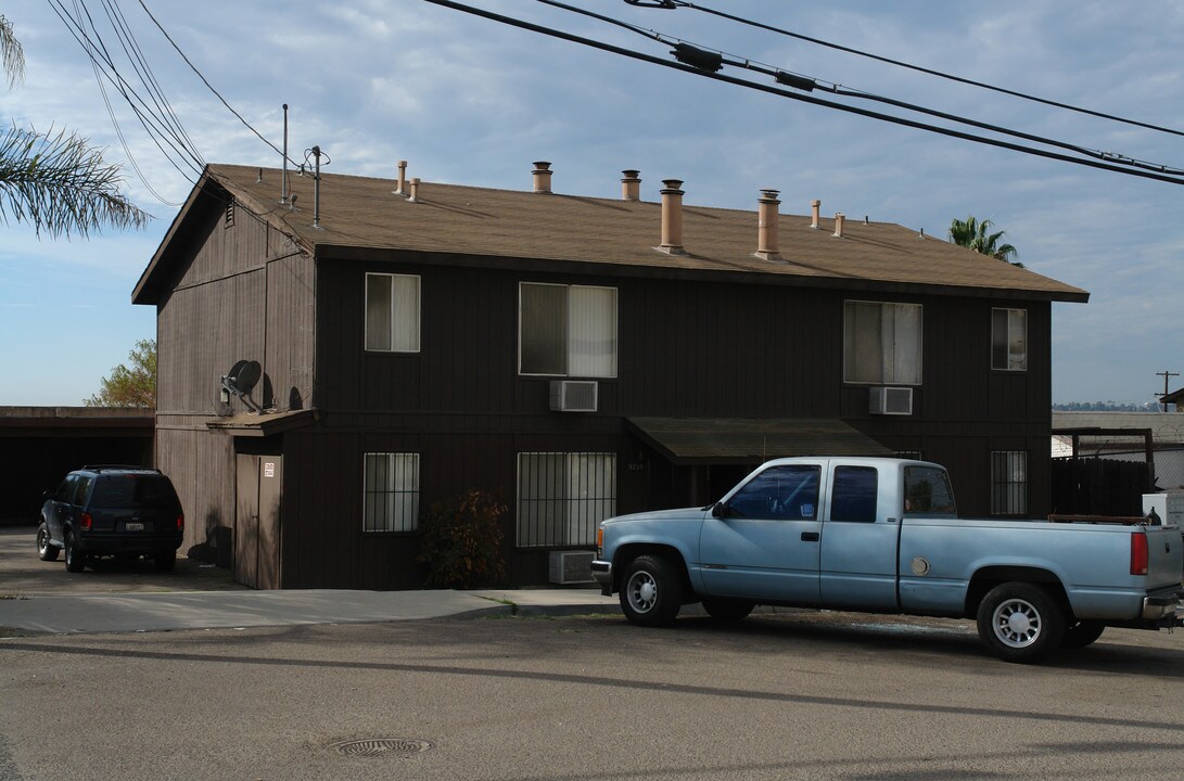 9229-9237 Birch St in Spring Valley, CA - Building Photo