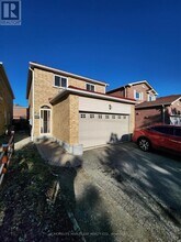 82 Stanwell Dr in Brampton, ON - Building Photo - Building Photo
