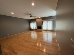 8641 N Shermer Rd in Niles, IL - Building Photo - Building Photo