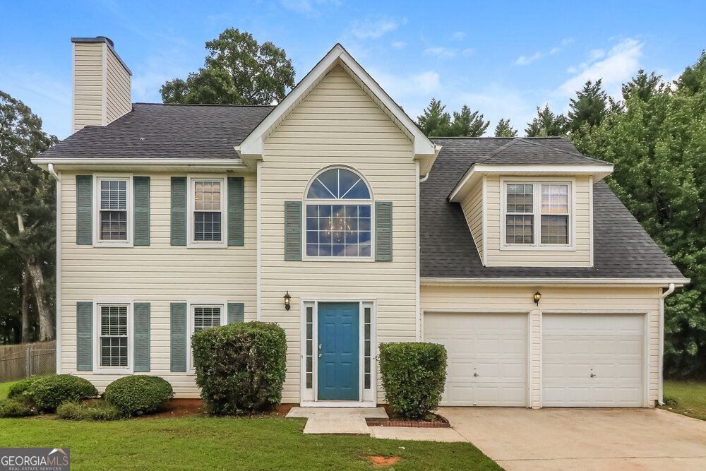 6937 Fields Dr in Douglasville, GA - Building Photo