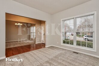 332 Centerfield Dr in O'Fallon, MO - Building Photo - Building Photo