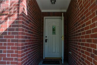 1906 Trafalger Cove in Cedar Park, TX - Building Photo - Building Photo