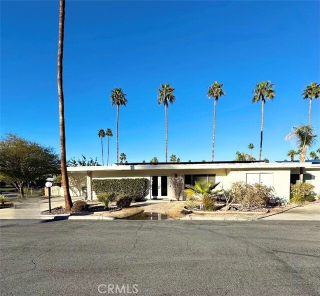 73590 Golf Course Ln
