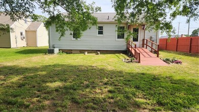 109 W Ellerslie Ave in Colonial Heights, VA - Building Photo - Building Photo