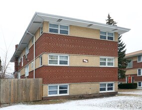 502 N Lincoln Ave in Addison, IL - Foto de edificio - Building Photo