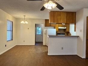 10802 Kiamichi Dr in Tyler, TX - Building Photo - Building Photo