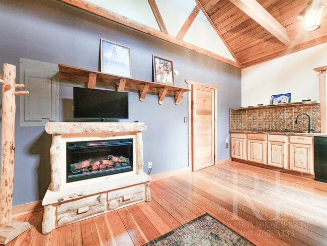 property at 309 V St