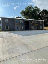 130 S Main St in South Carthage, TN - Building Photo