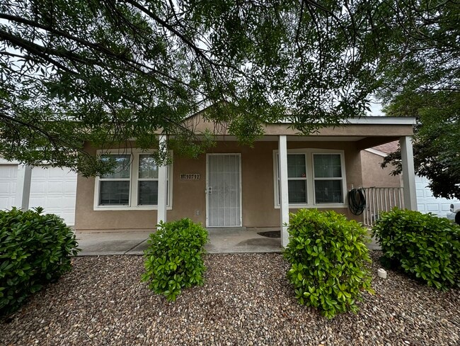10712 Stanley Dr NW in Albuquerque, NM - Building Photo - Building Photo