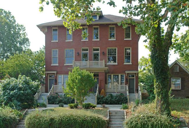 940 Russell St in Nashville, TN - Building Photo - Building Photo