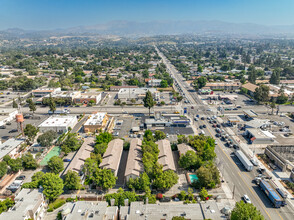 Sierra Villas in Chatsworth, CA - Building Photo - Building Photo